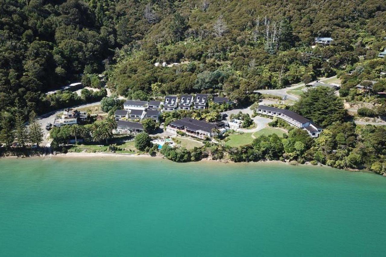The Portage Resort Exterior photo